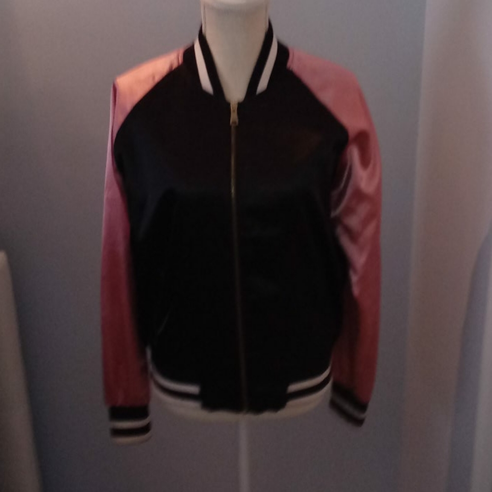 Bomber jacket